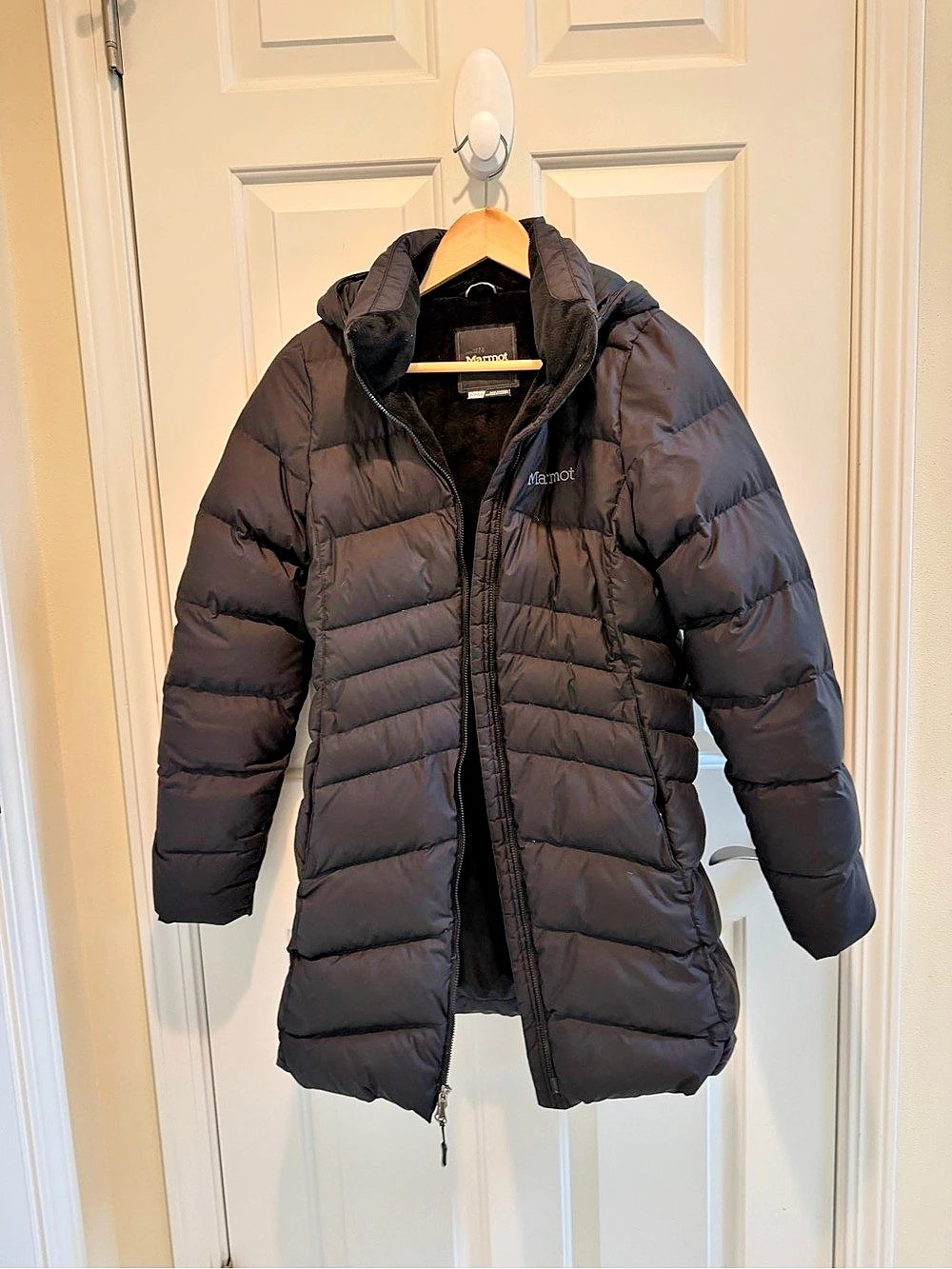 Marmot Montreal Coat Black Puffer Jacket Size Small